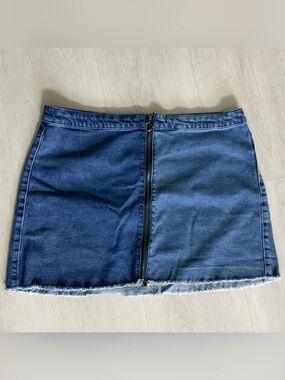 Wild Fable Denim Mini Skirt Size 16 Front Zip 2 tone